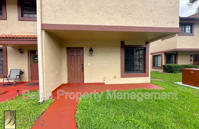13341 SW 59th Ter - 13341 Southwest 59th Terrace, Kendale Lakes, FL 33183