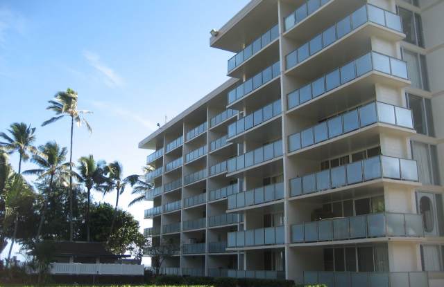 Upgraded Beachfront Studio Apartment in Hauula - Available Now - 53-549 Kamehameha Highway, Punaluu, HI 96717