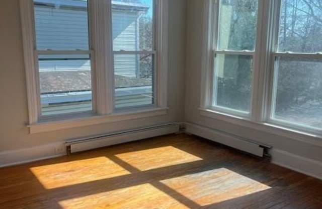 236 MAIN STREET W photos photos