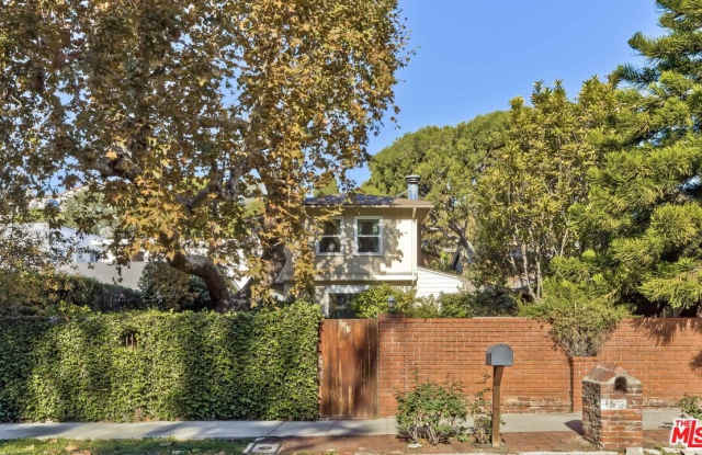 363 W Channel Rd - 363 West Channel Road, Los Angeles, CA 90402 363 W Channel Rd - 363 West Channel Road, Los Angeles, CA 90402