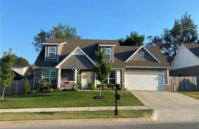 363  W Kinniburgh  DR - 363 West Kinniburgh Drive, Farmington, AR 72730