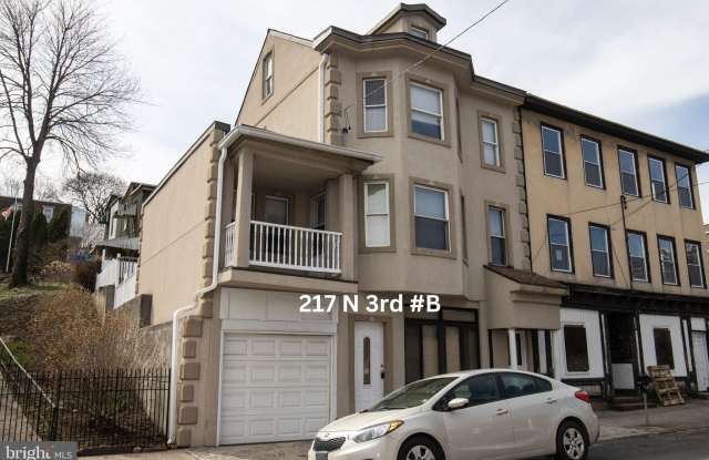 217 N 3RD Street unit: B photos photos