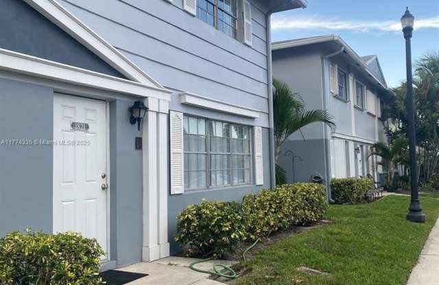 1821 SW 81st Ave photos photos