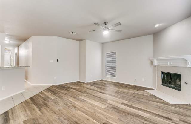 9705 Hedge Bell Drive Gallery 3