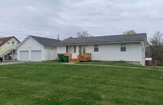 For Rent - Charming 2 Bed / 1 Bath Home in Stormville, NY (1,000 Sq Ft) photos photos