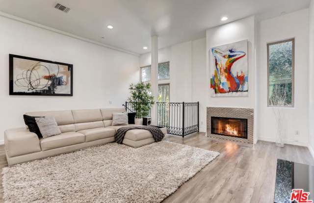 11444 MOORPARK Street - 11444 Moorpark Street, Los Angeles, CA 91604
