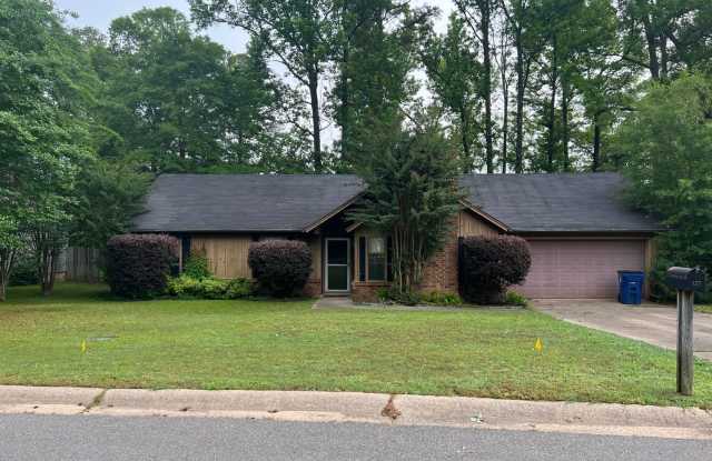 127 Rolling Oaks Dr., Maumelle AR 72113 - Nice 3br 2ba w/huge fenced back yard photos photos