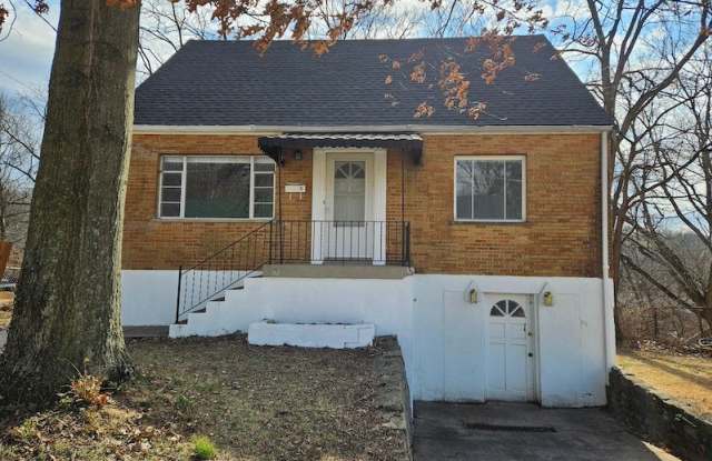8 W. Ridge Pl. - 8 West Ridge Place, Newport, KY 41071