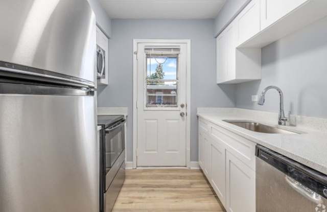 306 Wilson Ave photos photos