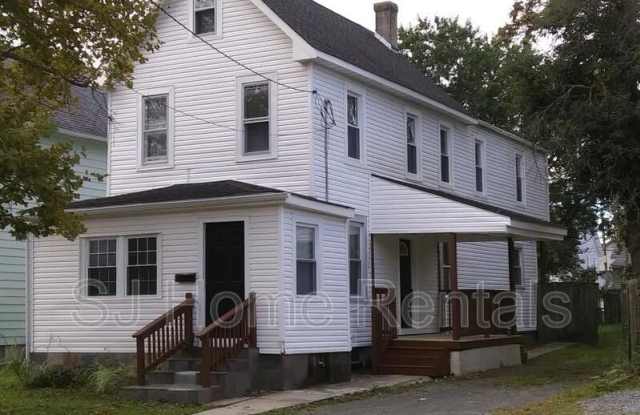 620 Bridgeboro Street photos photos
