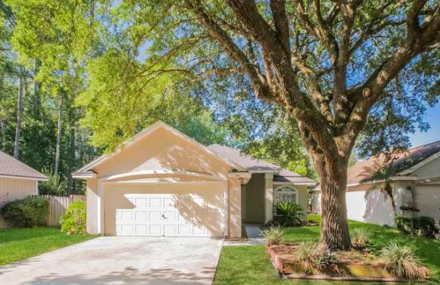 884 Putters Green Way North photos photos