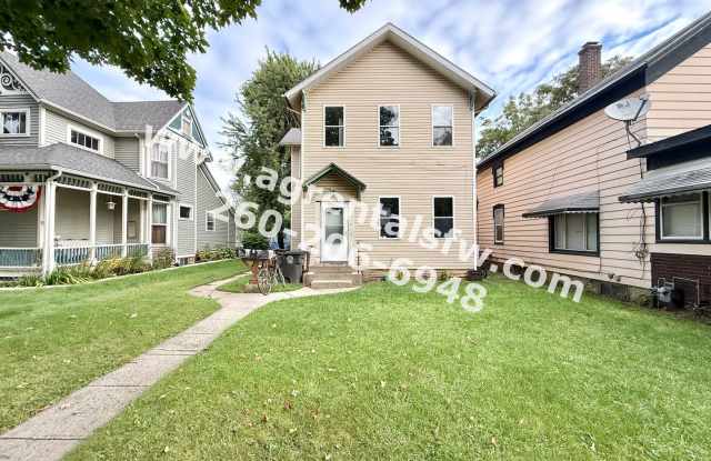 310 W Dewald St Gallery 1