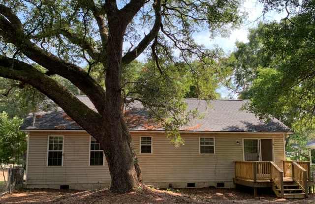 3 Bedroom 2 Bath House on Friendly Lane Gallery 4