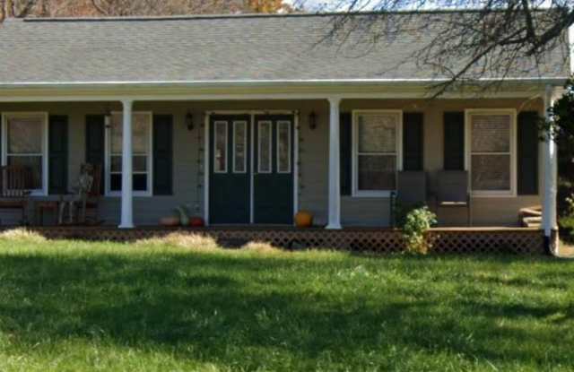 3 Bedroom 2 Bathroom House photos photos
