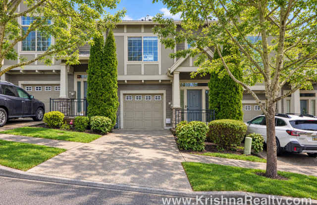 Charming 2 BD | 2.5 BA | Townhome located in Arbor Woods At Murray Hill Community | Great Location! | Spectacular Views Gallery 1