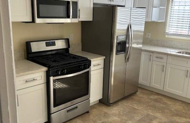 636 East Imperial Highway - 1 photos photos