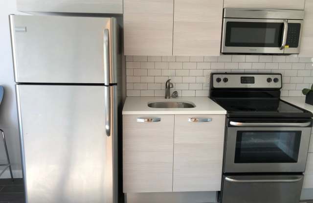 231 E North Ave photos photos