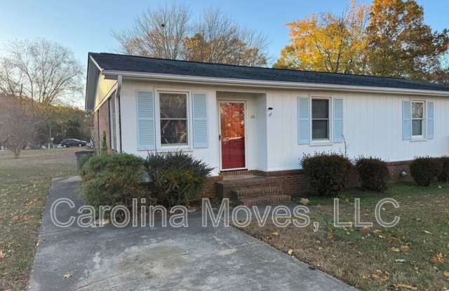 115 Wardview Ave - 115 Wardview Avenue, Berea, SC 29617