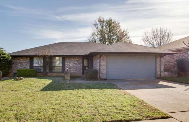 2906 Lemon Lane - 2906 Lemon Lane, Euless, TX 76039