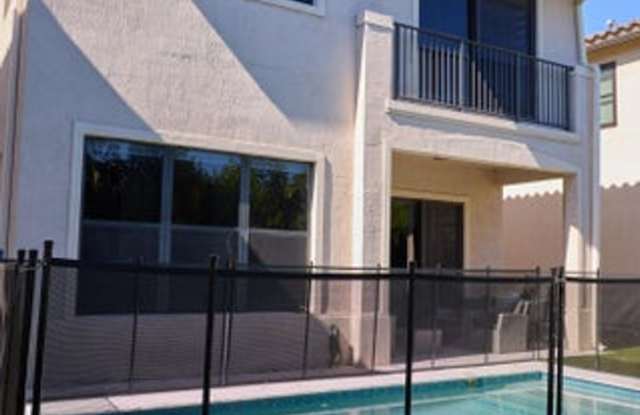 9909 W 32 Ln, Hialeah, FL 33018 - 9909 West 32nd Lane, Hialeah, FL 33018