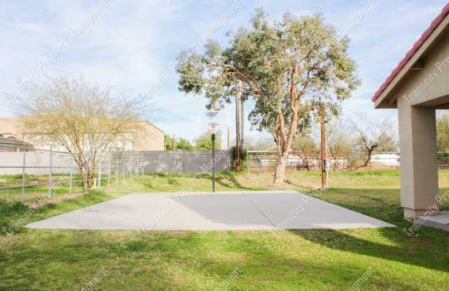 1748 North Lindsay Road Gallery 4