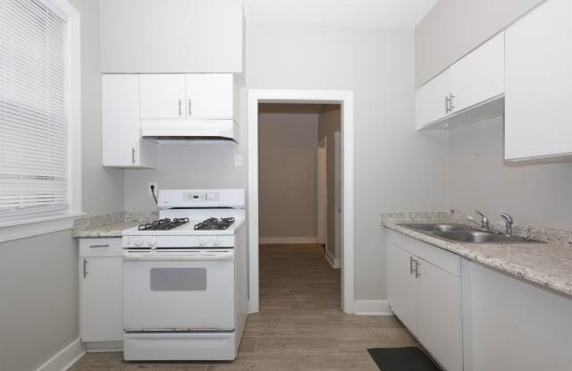 2367 FORREST Gallery 3