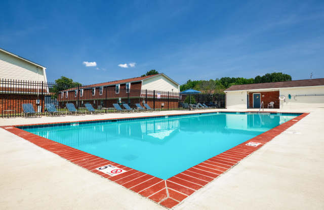 Woodbriar Apartments Gallery 3