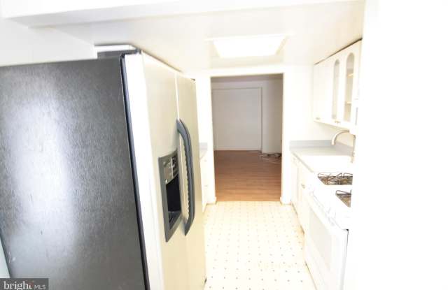 9343 READER LN Gallery 4