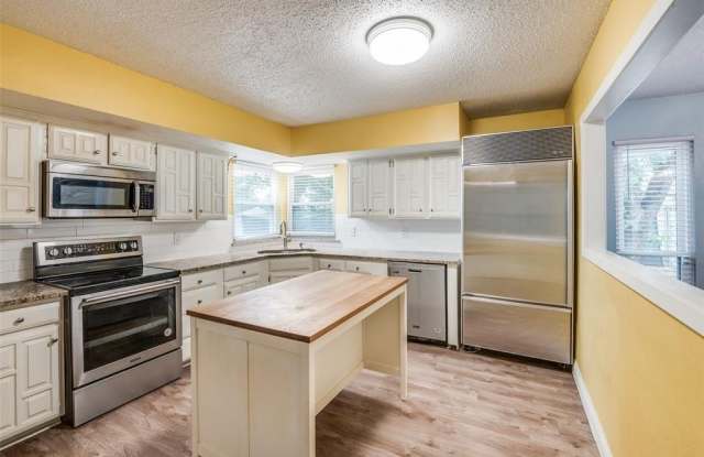 2745 Meadow Bluff Lane Gallery 4