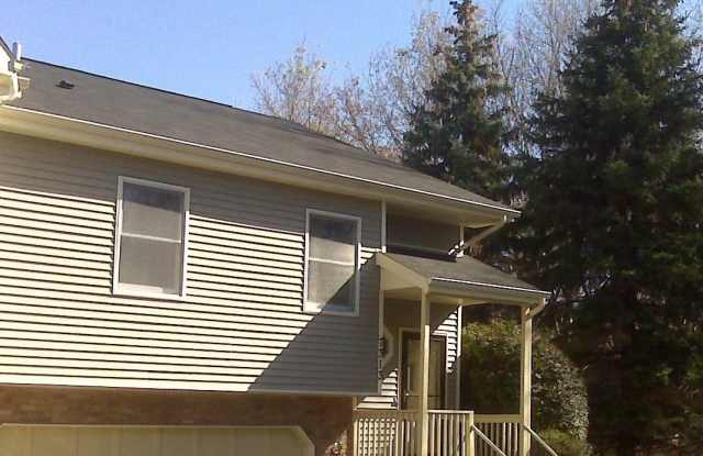 7313 Bren Lane - 7313 Bren Lane, Eden Prairie, MN 55346