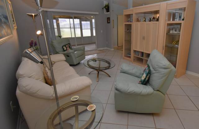6731 Alheli Gallery 3