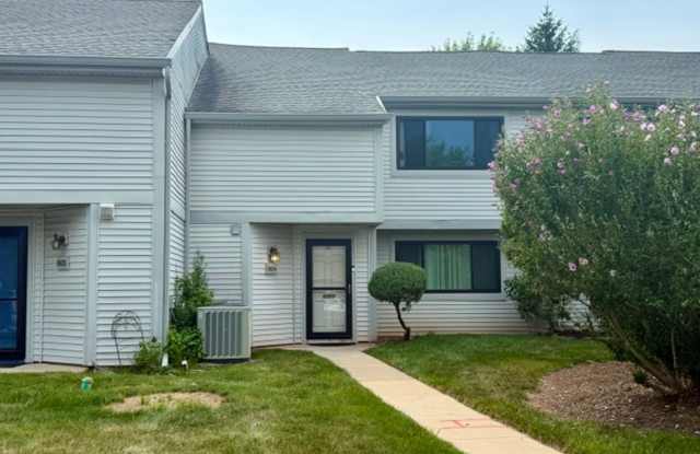 Spacious 3 Bedroom 2.5 Bath Townhome in Towamencin $2,400/month Gallery 1