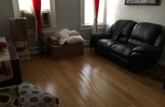 195 Huber St A - 195 Huber Street, Secaucus, NJ 07094