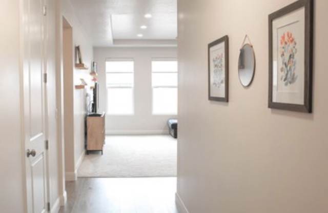 3167 East Red Cedar Drive Gallery 2