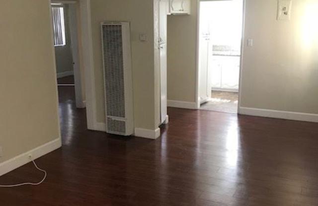 2593 Ulric St Gallery 4