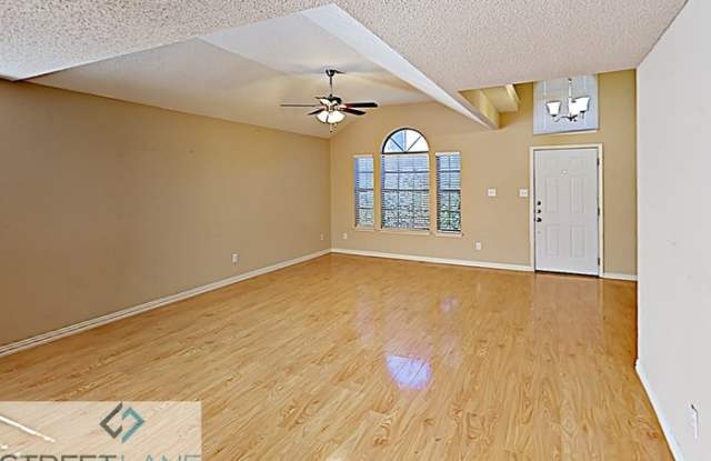 7000 Club Creek Drive Gallery 3