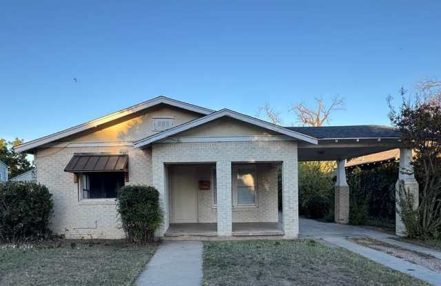 502 S Madison St - 502 South Madison Street, San Angelo, TX 76901