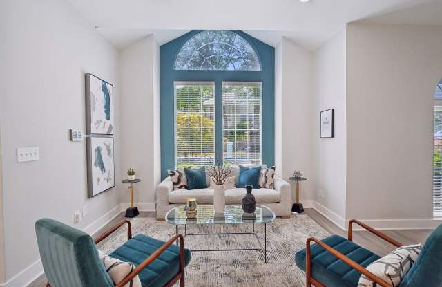 Briar Hill Apartments Gallery 2