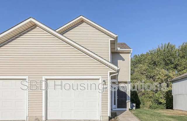 106 NE Dogwood St photos photos
