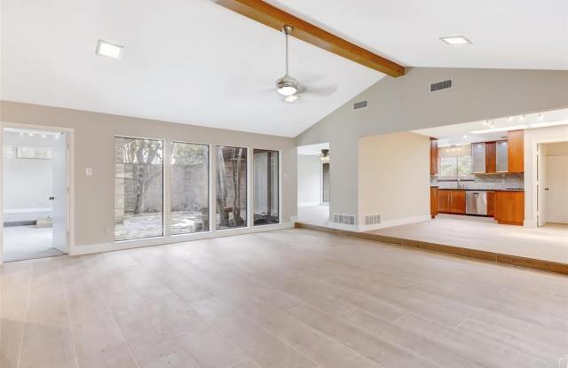 6915 Clearhaven Drive Gallery 3