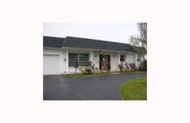 7460 NW 14th St - 7460 Northwest 14th Street, Plantation, FL 33313