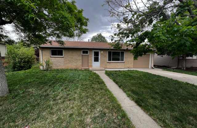Adorable 3 bed 1 bath home in Fort Collins! photos photos
