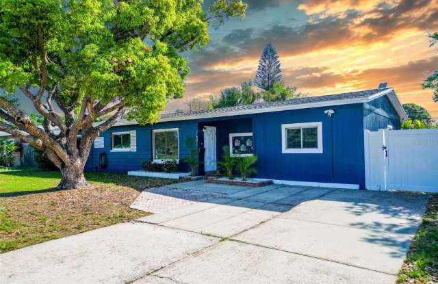 7401 16TH ST N photos photos