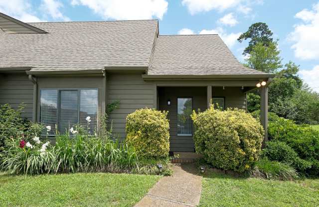Well-Maintained Mill Creek Rental With 1st Floor Bedroom photos photos