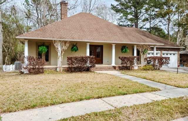 3605 Point Clear Drive - 3605 Point Clear Drive, Ocean Springs, MS 39564 3605 Point Clear Drive - 3605 Point Clear Drive, Ocean Springs, MS 39564