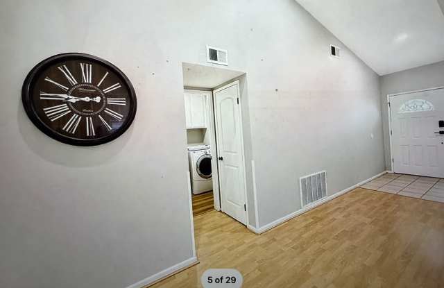 21100 Vintage St Gallery 3