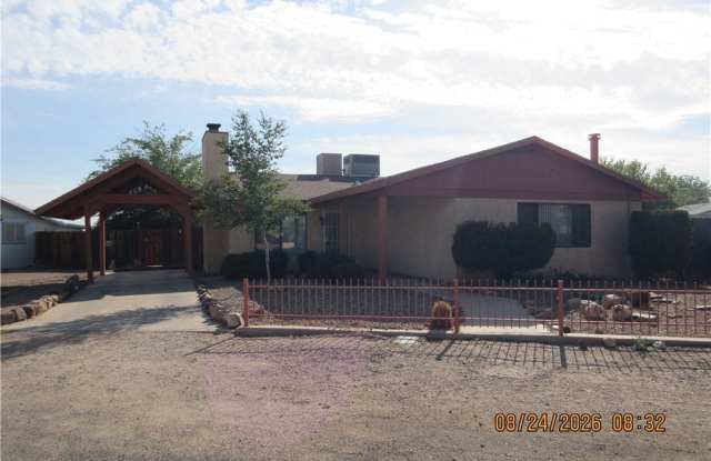 3724 N Skylark Road Gallery 1