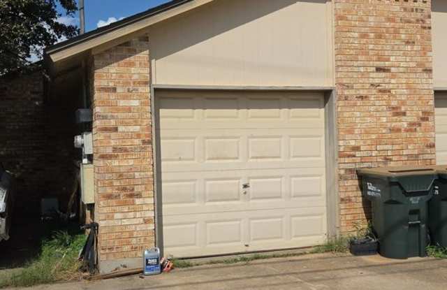 Charming 2-Bedroom Duplex – Unit A in Georgetown, TX! Gallery 1