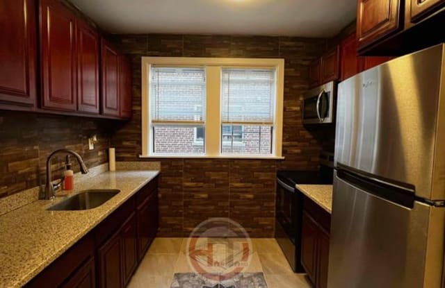 2016 Colonial Ave 1 - 2016 Colonial Avenue, Bronx, NY 10461
