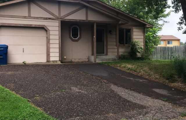 3BR, 1. 3/4 BA Single Family Home photos photos